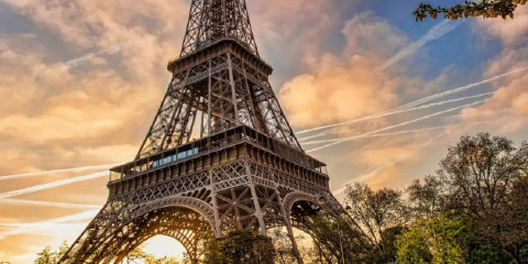 parijs bezoeken met de bus